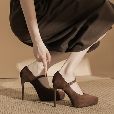 2025秋冬新款浅口走秀高跟鞋