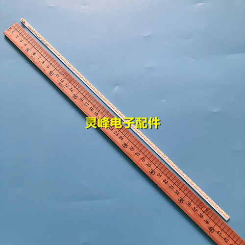 适用L32F1570B L32F1590B灯条TOT32LB LED7020 V0.2屏LVW320CSOT