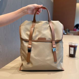 超火通勤旅游双肩包女2025新款 轻便户外防水女士背包高级旅行 时尚