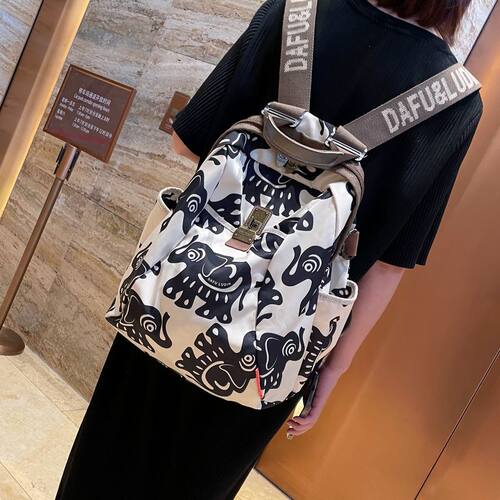 时尚外出旅行双肩包洋气女士背包