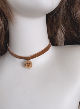 25元包邮朵拉手作咖色毛球choker项圈女秋冬y2k辣妹美拉德项链