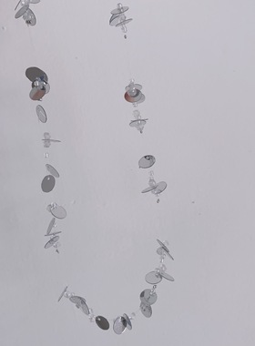 25元包邮朵拉手作串珠银色亮片项链y2k千禧辣妹甜酷小众锁骨链新