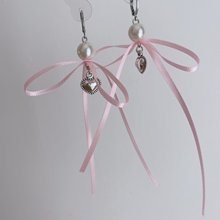 25元 朵拉手作甜酷爱心蝴蝶结耳环千禧辣妹耳圈少女缎带粉耳夹 包邮