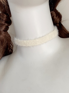 25元包邮毛绒绒敲好搭秋冬b备极简百搭白色chic风颈带choker项圈