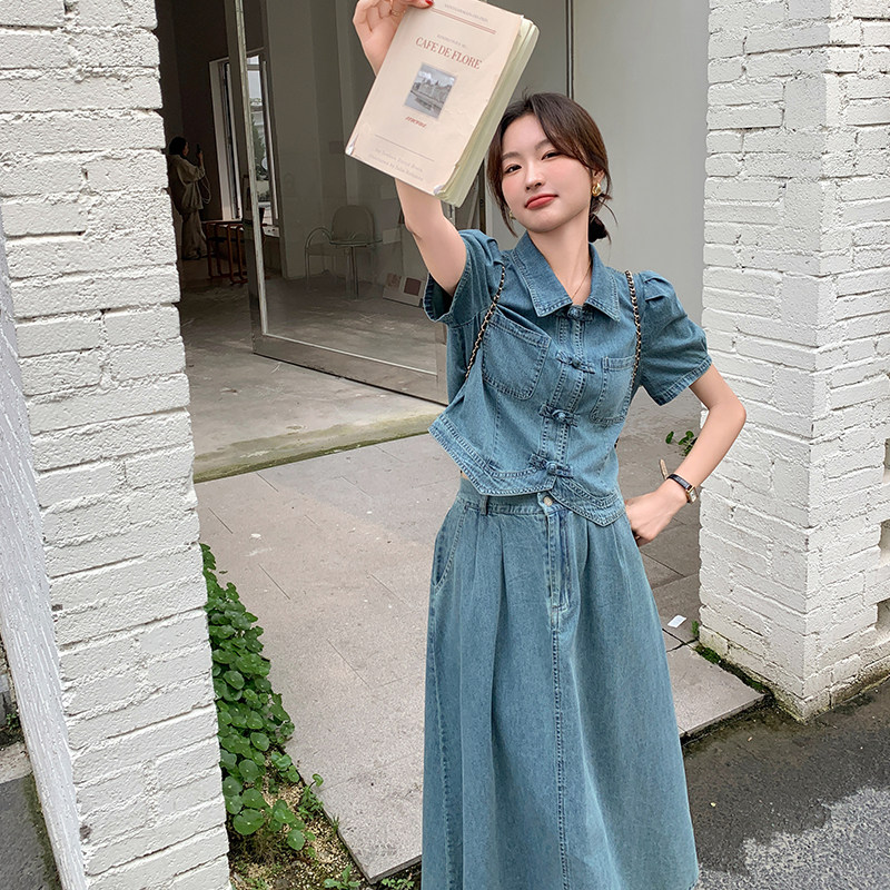 新中式盘扣蓝色牛仔上衣女夏2025新款港风复古显瘦高腰半身裙,女装运动套装,浙宝285（原212）