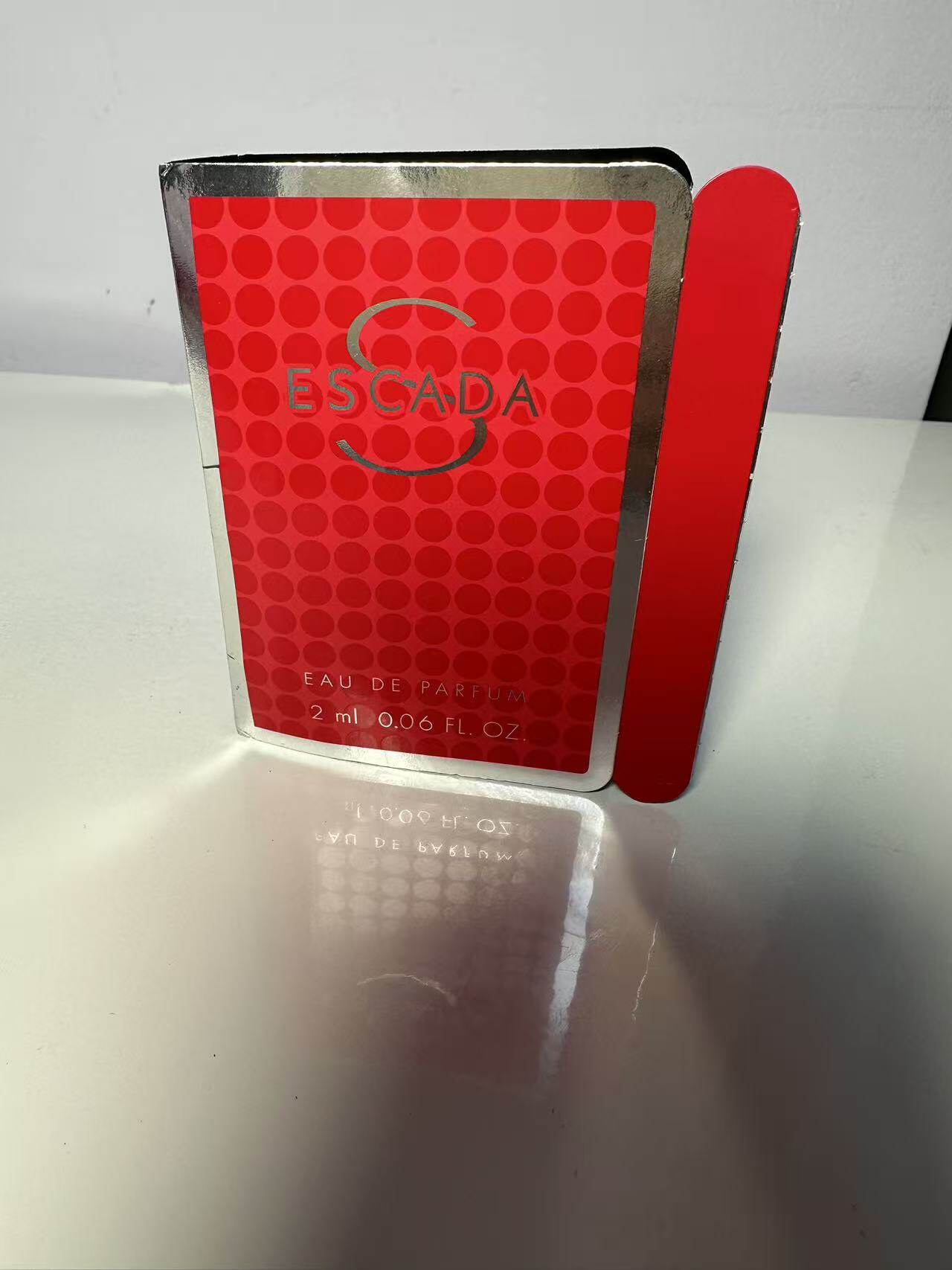 Escada S 艾斯卡达S女士试管浓香水2ml