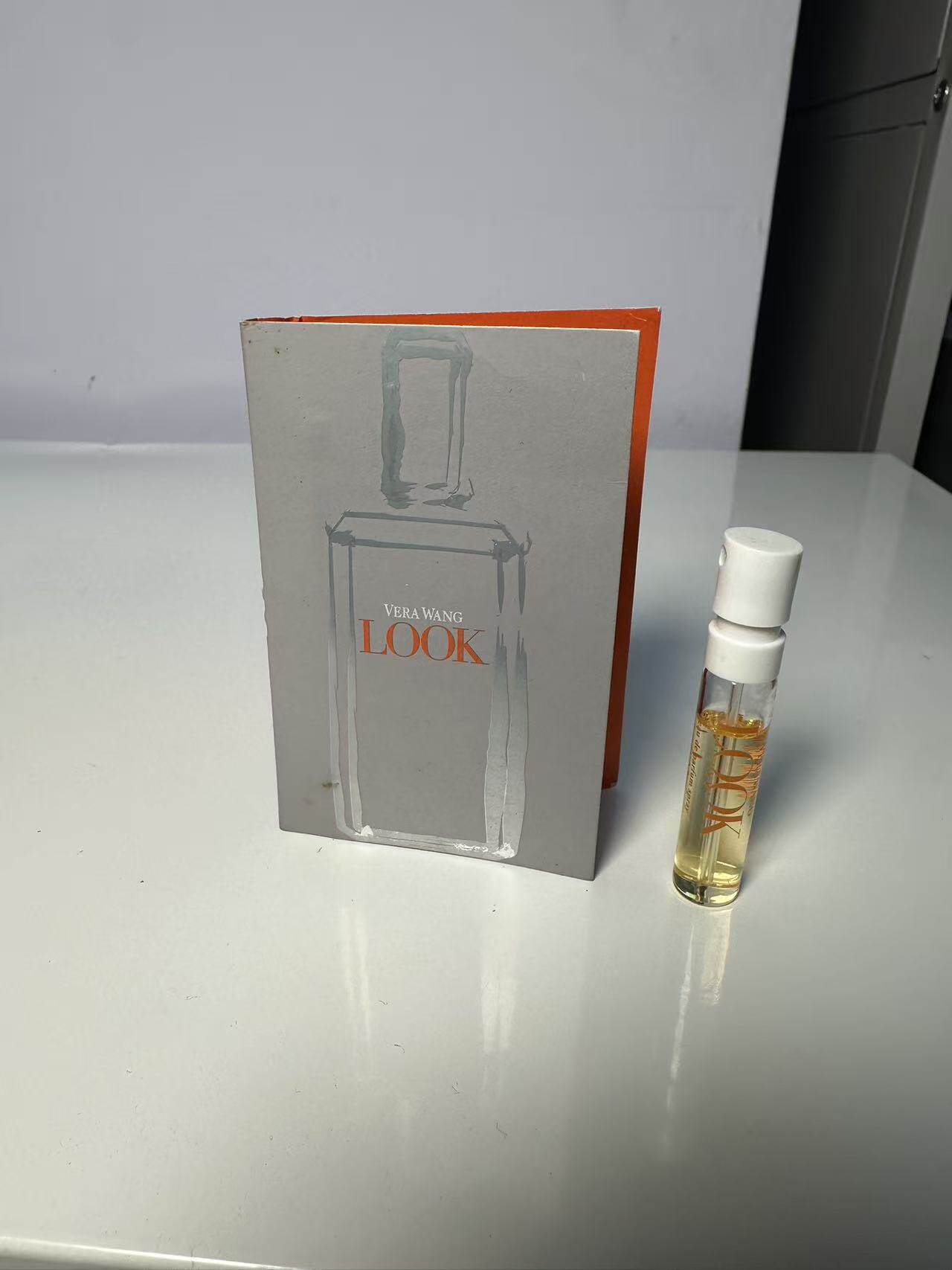 Vera Wang LOOK薇拉王 视界 女士试管香水1.2ml