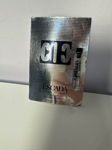 【鄙视假货】Escada Pour Homme Light Silver 试管男香1.5ml