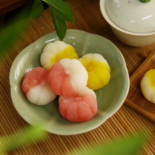 留下杭情夏日冰皮糕330克12枚桂花龙井香芋杭州伴手礼夹心糕点