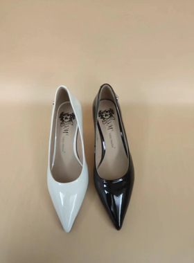 VME舞魅2024年浅口尖头细跟高跟漆皮单鞋VS24A3609