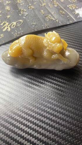 金丝玉 小摆件 麒麟 茶宠