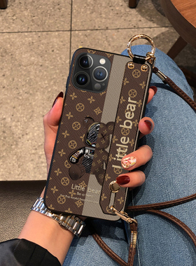 苹果17promax手机壳iphone15外壳Air皮质感13腕带款14plus机械熊12mini斜挎挂绳iphone11保护套16E男女新款