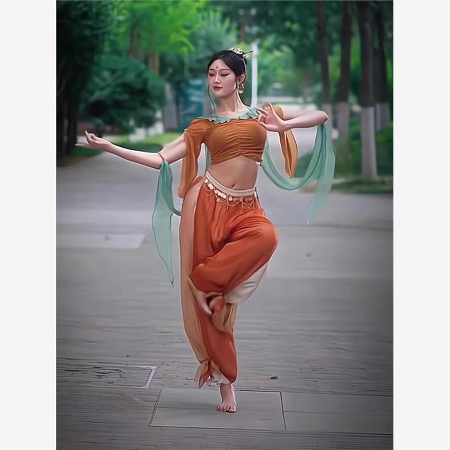 敦煌飞天演出服异域风月