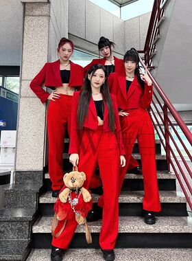 韩国女团h1key红色打歌服爵士舞表演服女团风演出服舞台西服套装
