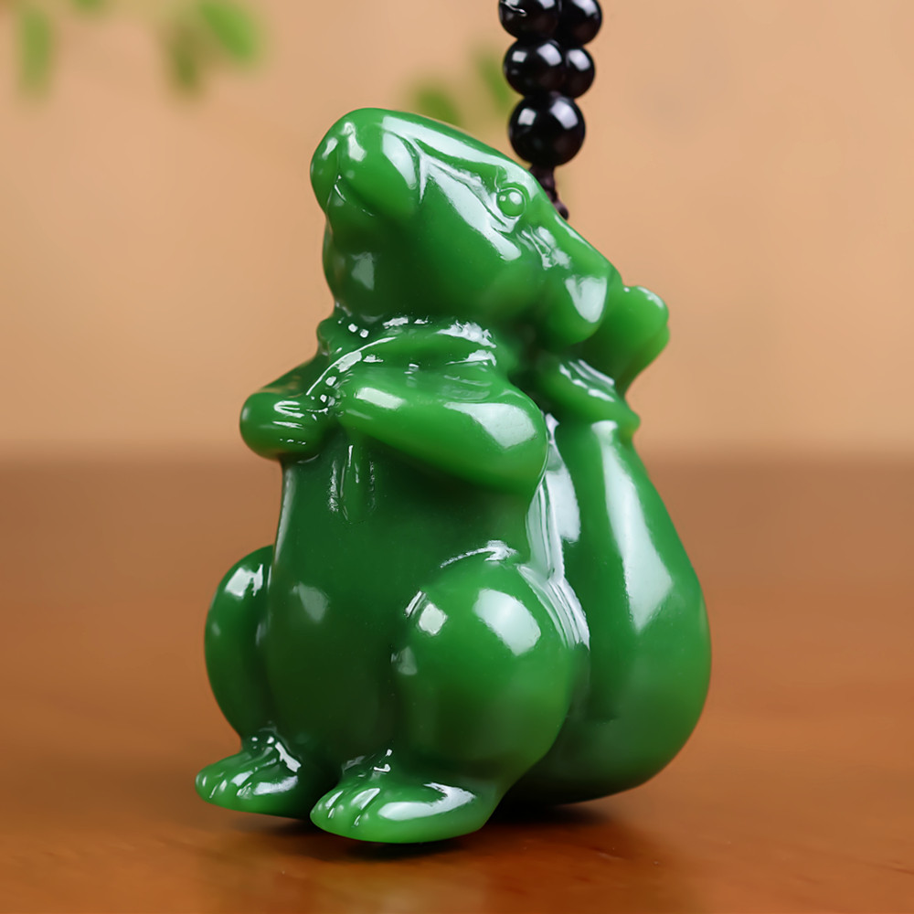 和田玉碧玉钱袋玉兔手把件新疆玉器生肖兔平安玉石挂件把件天然