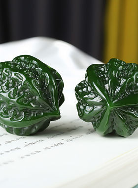 新疆和田玉核桃手把件