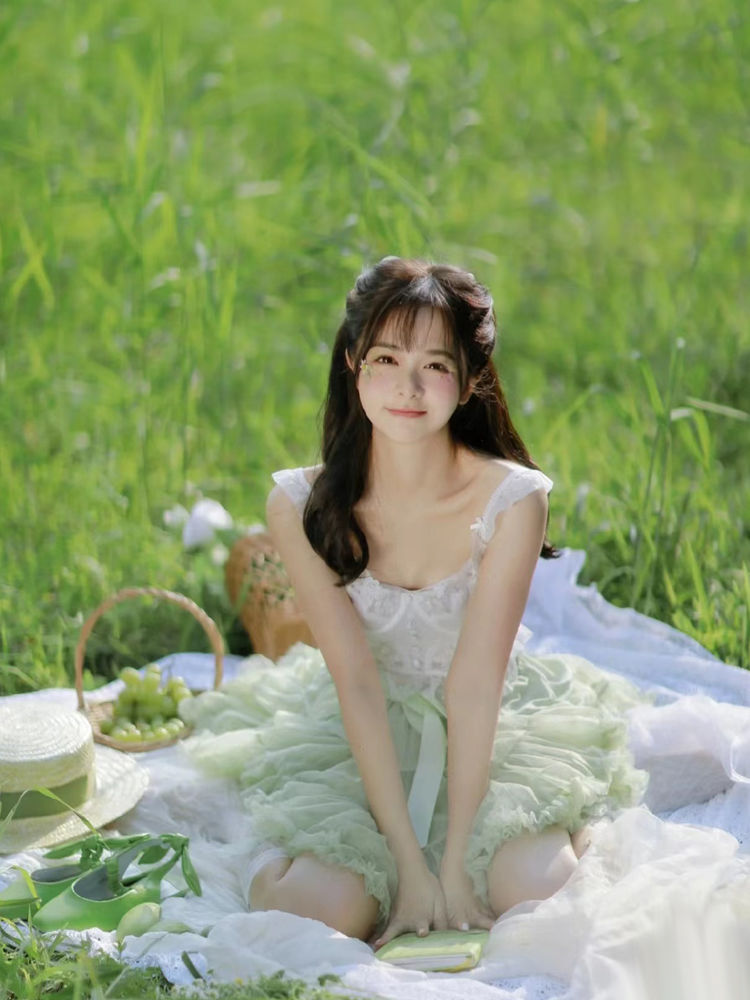 芭蕾风套装女少女感甜美风吊带背心收腰显瘦网纱蛋糕蓬蓬裙两件套