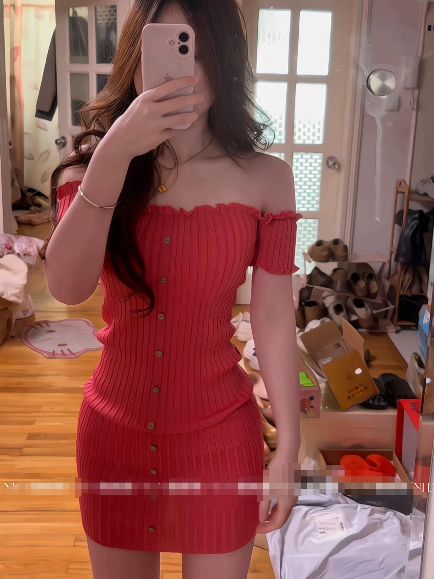 性感露肩一字肩包臀修身短裙新款木耳边显瘦收腰针织短袖连衣裙女