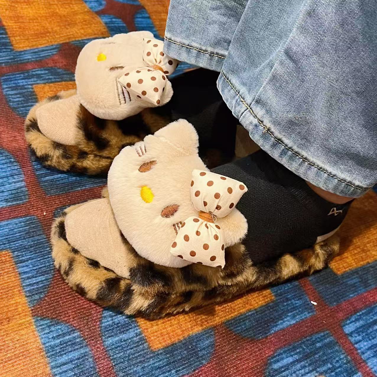 豹纹Hello Kitty毛绒拖鞋女 秋冬可爱卡通居家拖 防滑室内棉拖