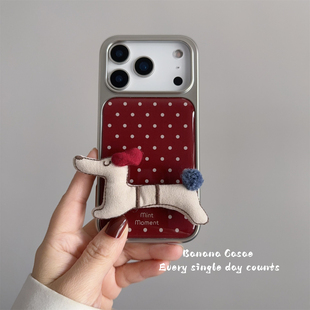 BananaCase秋冬ins复古红白波点滴胶壳适用17pro苹果16promax手机壳iPhone15腊肠狗布艺支架13 14pro保护套硬