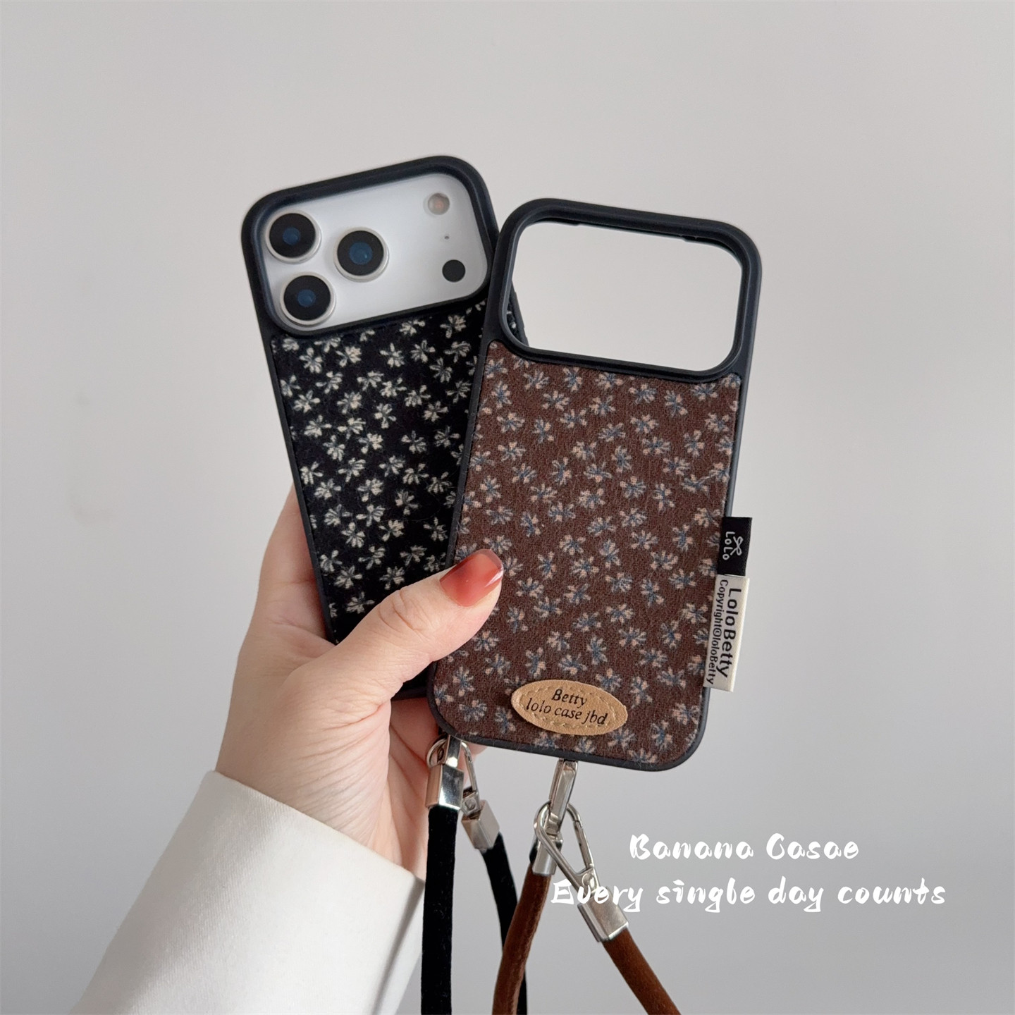 BananaCase秋冬ins复古小碎花绒布适用苹果17pro手机壳iPhone16手绳15promax新款13/14pro保护套16promax硬壳