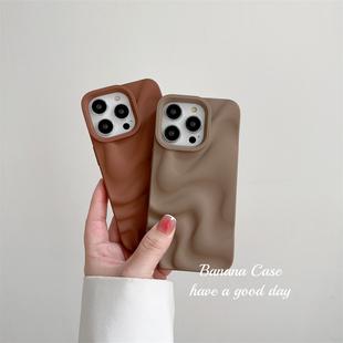 BananaCase秋冬高级感小众ins设计感美拉德不规则波浪纹适用iPhone16苹果14pro手机壳17promax磨砂13/15pro软
