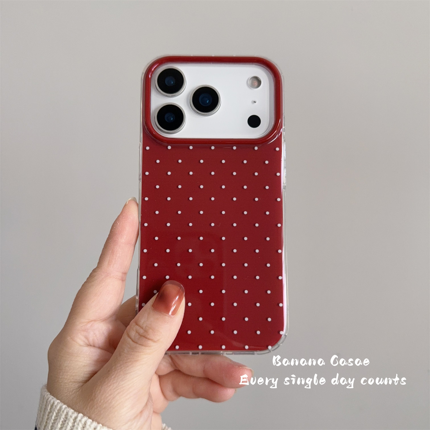 BananaCase小众ins喜庆红色白波点适用17promax苹果16pro手机壳iPhone15光面13/14pro新款防摔17保护套硬壳16