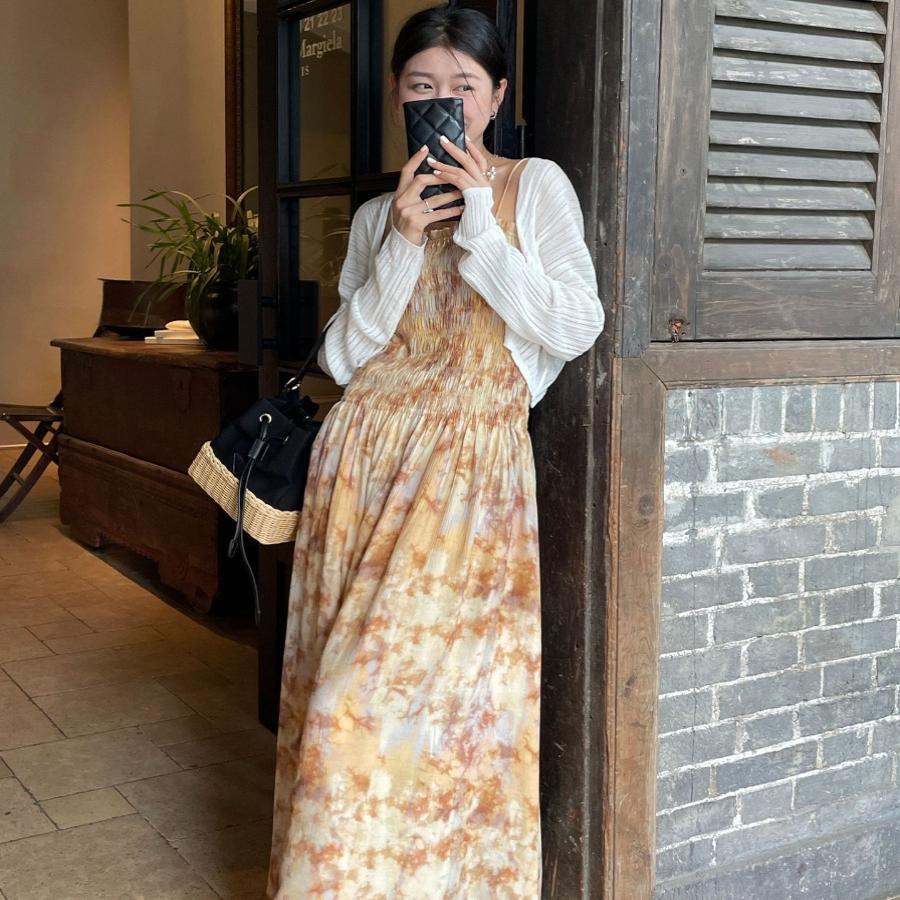 十三行小清新打搅碎花吊带裙
