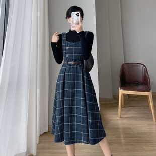 背带连衣裙女装秋冬2022新款小个子法式复古毛呢格子套装冬裙