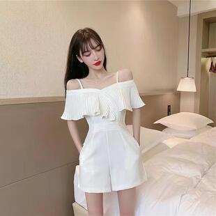 夏季新款小个子连体衣女气质高级感荷叶边一字领吊带连体短裤套装