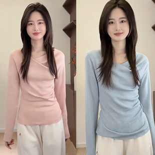 法式温柔风斜领长袖针织衫女秋冬韩系褶皱收腰显瘦内搭打底衫上衣