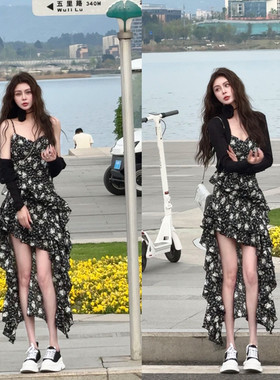 法式收腰显瘦不规则碎花吊带连衣裙女夏季百搭开衫披肩上衣两件套