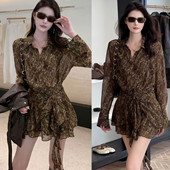 早秋流行穿搭碎花系带长袖 连衣裙女2025新款 收腰显瘦V领气质短裙