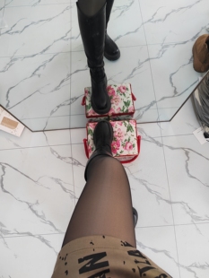 黑透肤300克踩脚均码 125斤