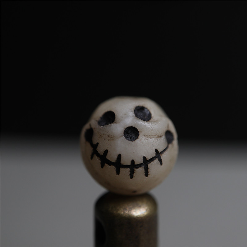 精品西藏手工雕骷髅头散珠配珠藏式地方玉琉璃珠子手串隔珠顶腰珠