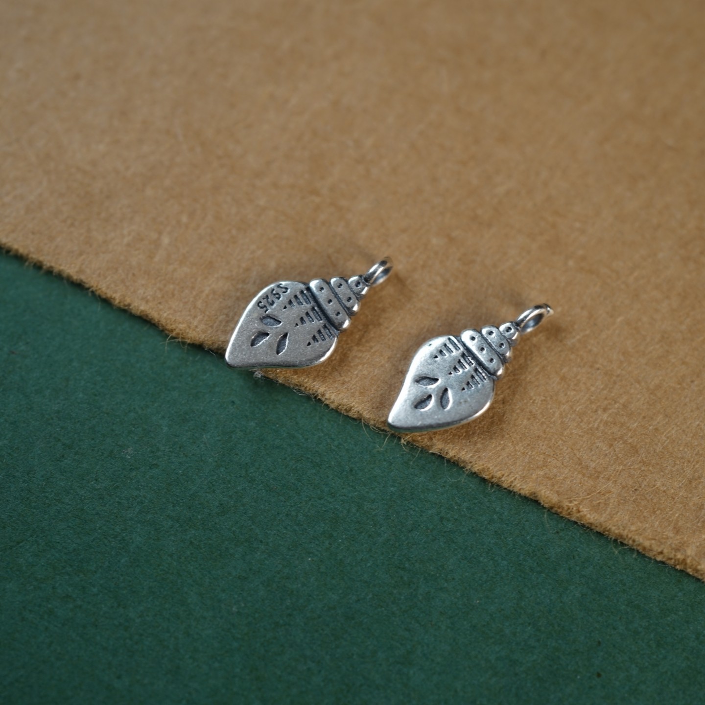 s925纯银小提溜百搭藏式菩提侧挂坠文玩小卡子西藏塔型银挂件配饰