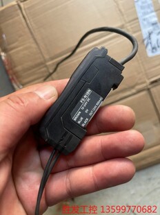(胜发设备）基恩士光纤放大器，型号FS-N18N，功能包好，只有一个