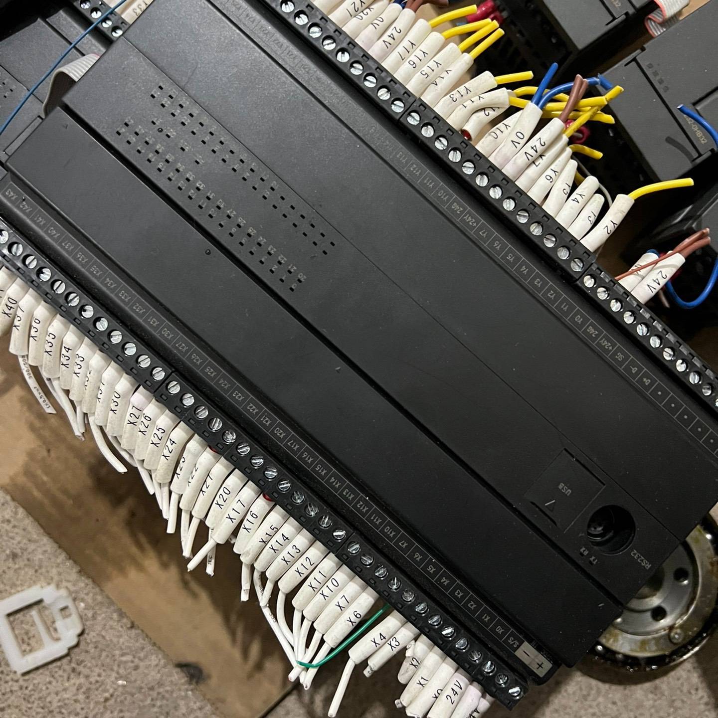 议价-金恭PLC，主机型号JGS-60T-D，扩展模块型