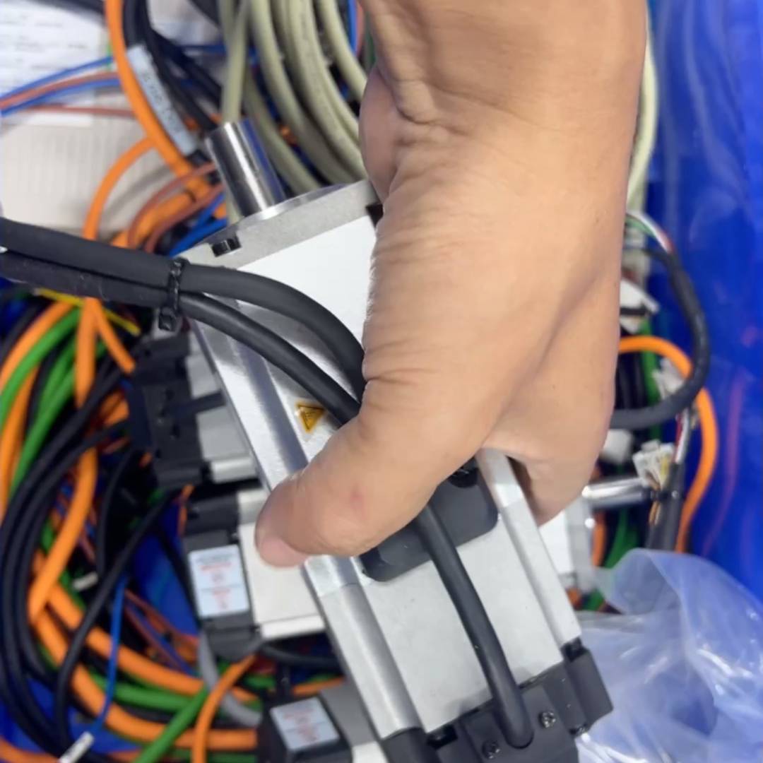 议价-#电机HCFA禾川SV-X3MH040A-B2LA伺服电机，