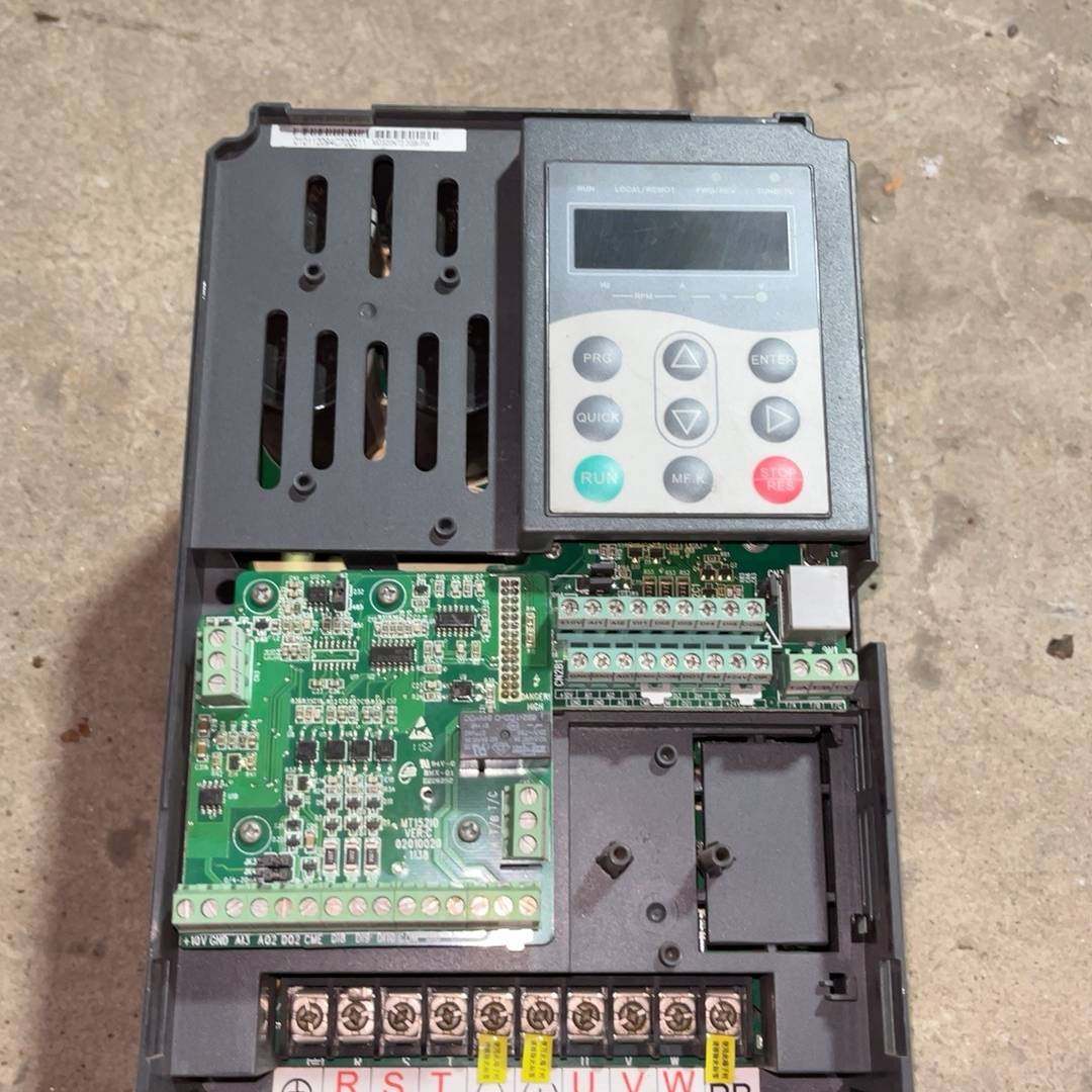 议价-MD320NT2.2GB-PW 汇川变频器 2.2KW 38