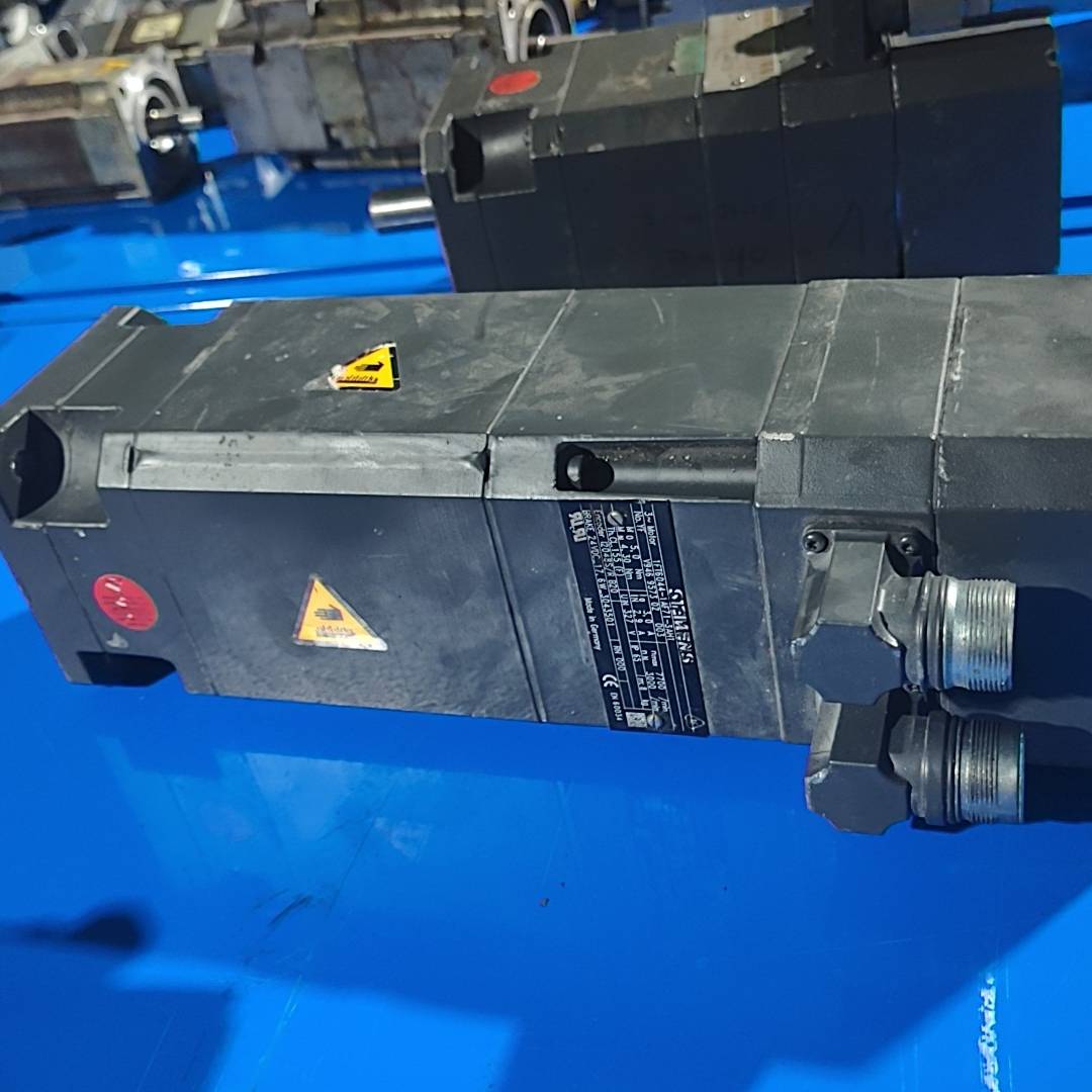 议价-1FT6044-1AF71-3AH1，德国原装，三相电机，