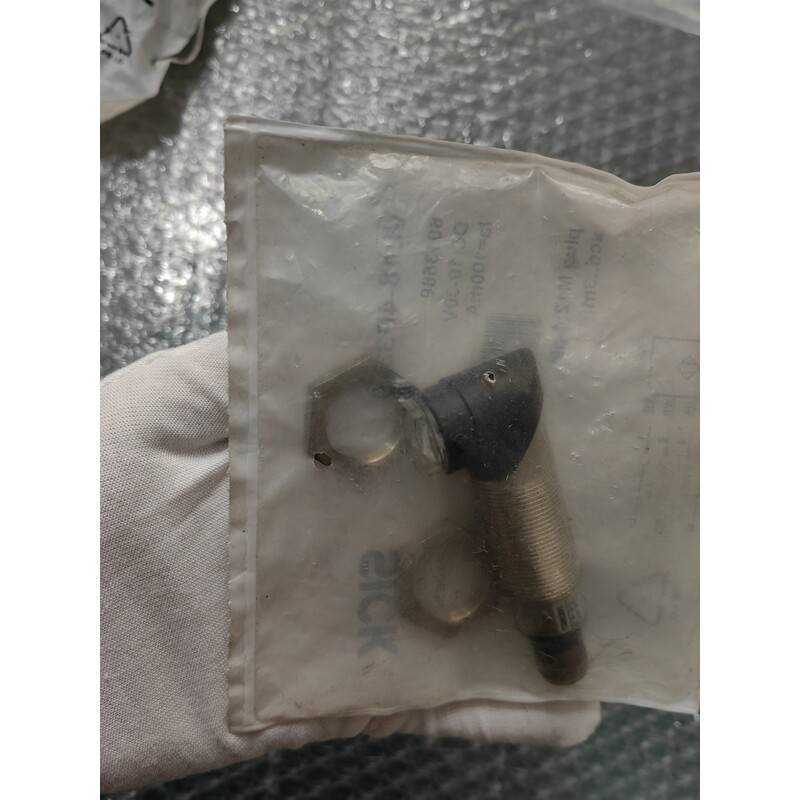 议价-全新原装SICK 施克 VL18-4P3340 实物拍摄 现