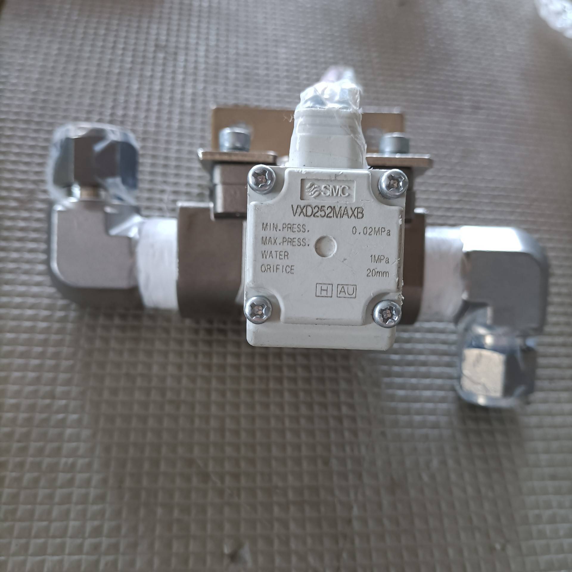 议价-日本SMC原装VXD252MAXB电磁阀，24V电压，全