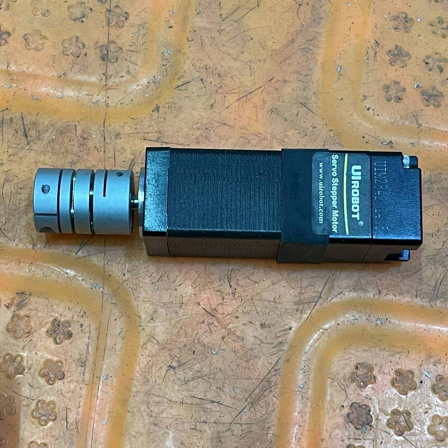 议价-UIROBOT电机 UIM2842 拆机包好，实物拍摄。