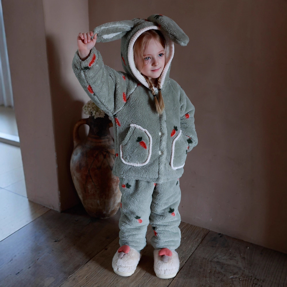 鱼飞云游女童胡萝卜水果印花套装冬季加厚保暖棉服可爱毛绒棉衣