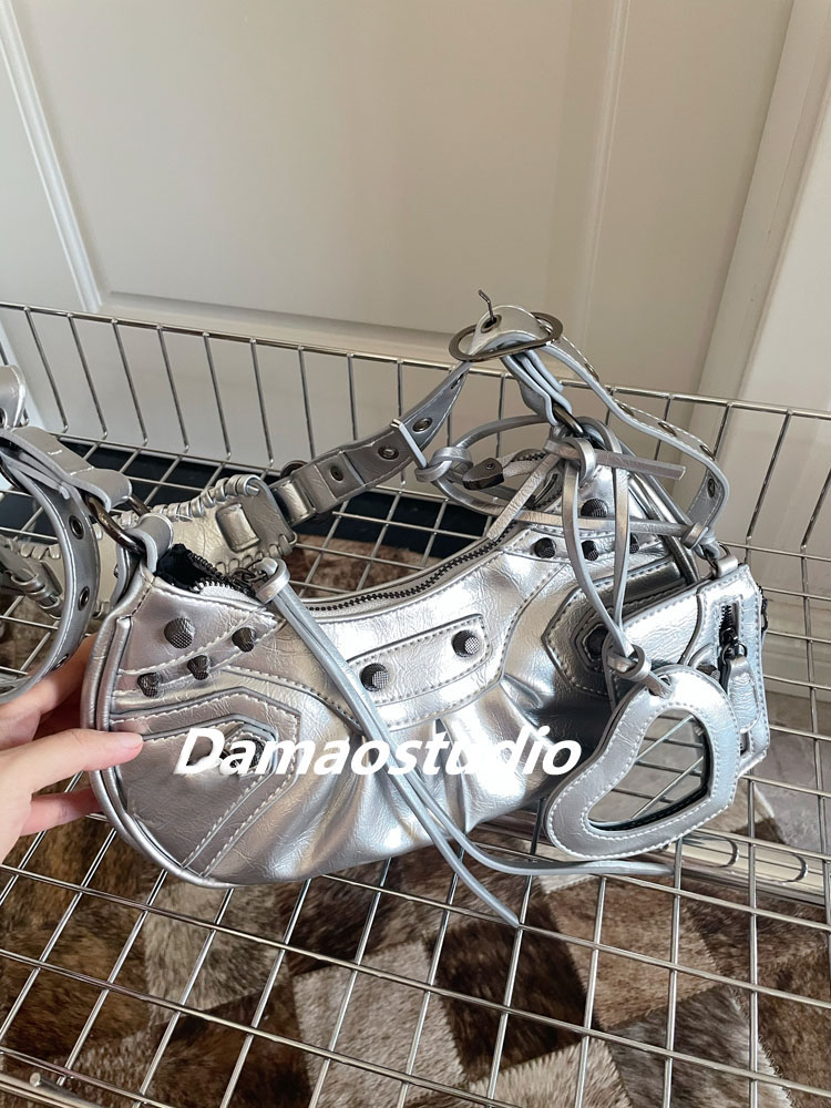 辣妹月牙腋下机车包单肩手提