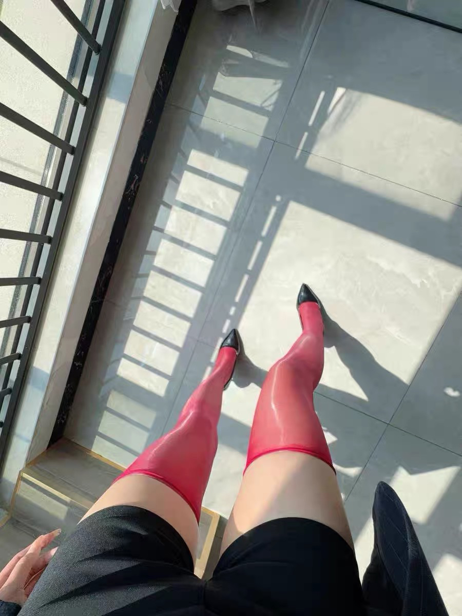 1D无边半截过膝长筒大腿袜极光红丝袜性感油亮黑丝女战袍