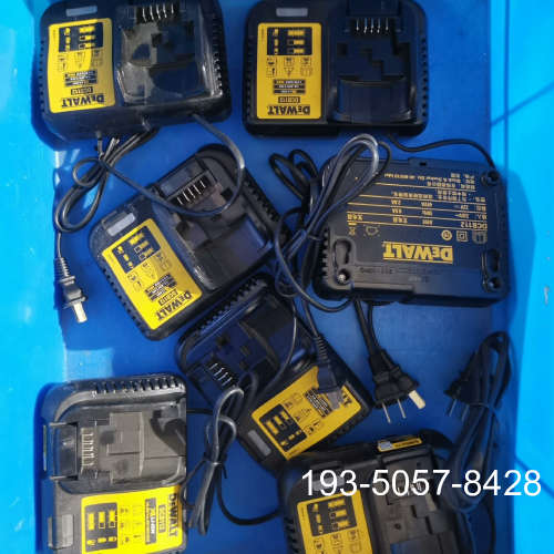 得伟20伏锂电充电器DCB112，，DEWA详谈报价