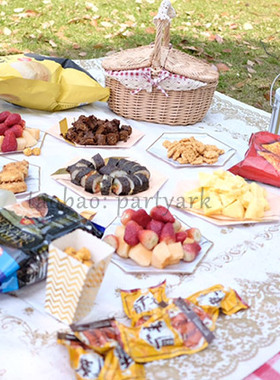 烫银防水桌布生日派对布置银色正方形纸质桌布siliver tablecover