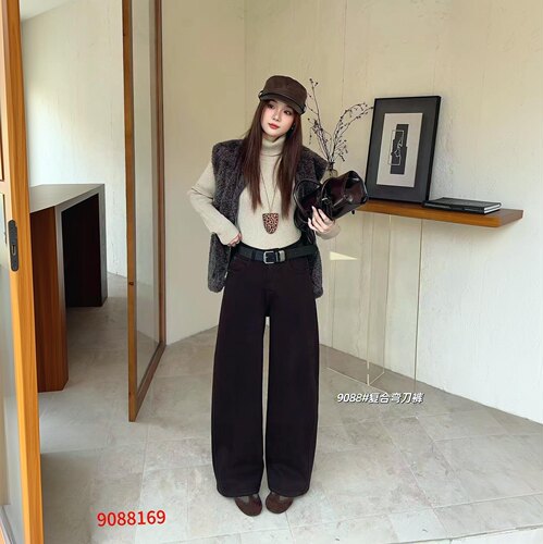 9088冬装新款复合绒牛仔裤女弯刀裤加绒直筒裤2026冬装新款提臀裤